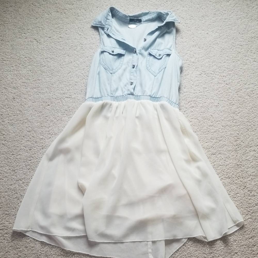 sleeveless denim dress